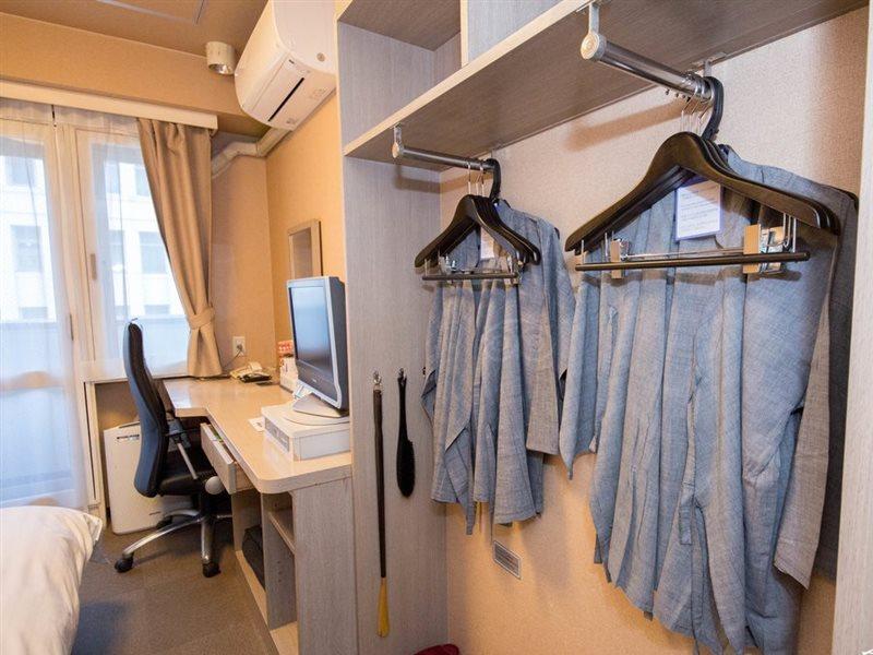 Dormy Inn Express Asakusa Токио Экстерьер фото