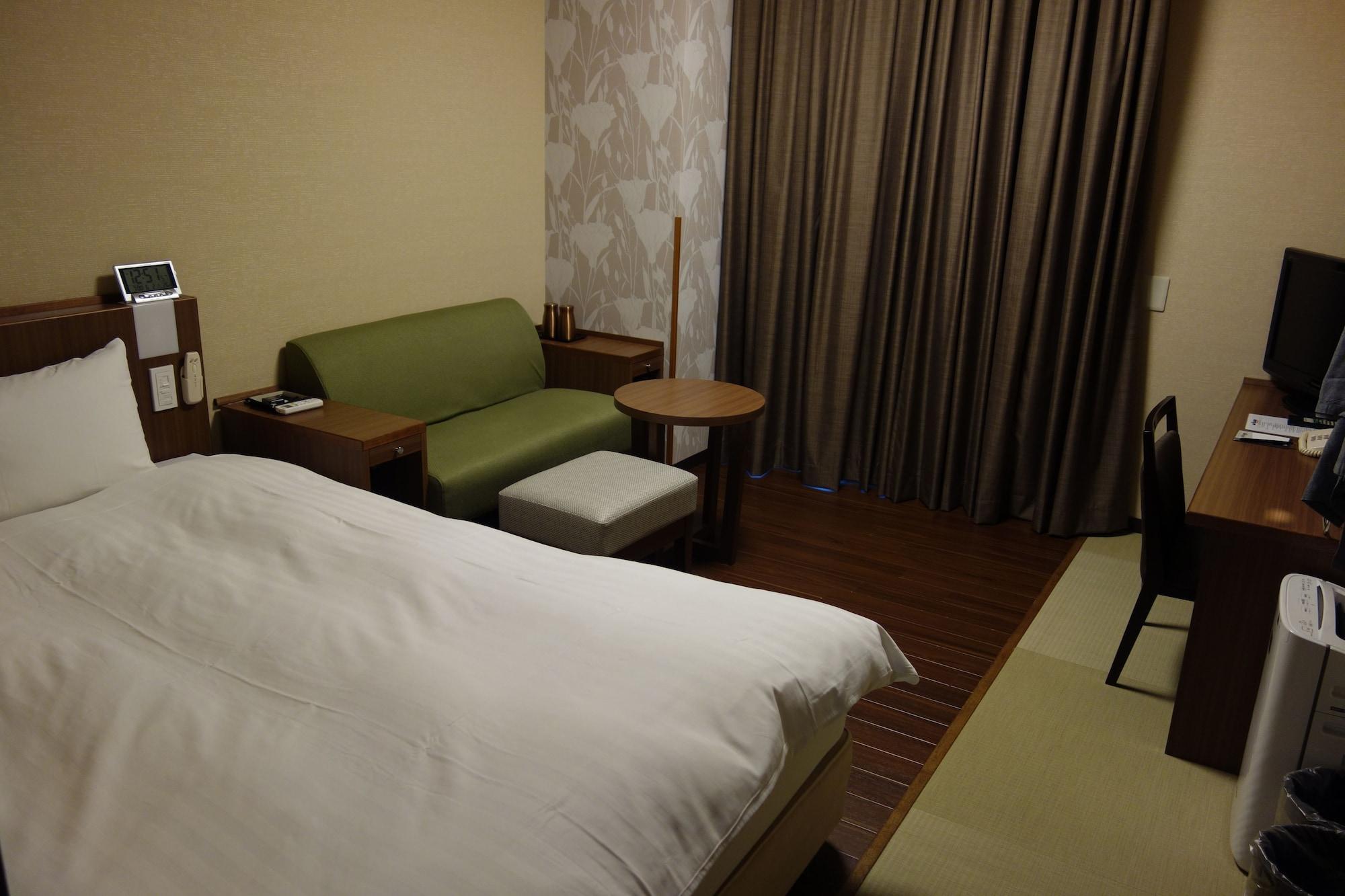 Dormy Inn Express Asakusa Токио Экстерьер фото